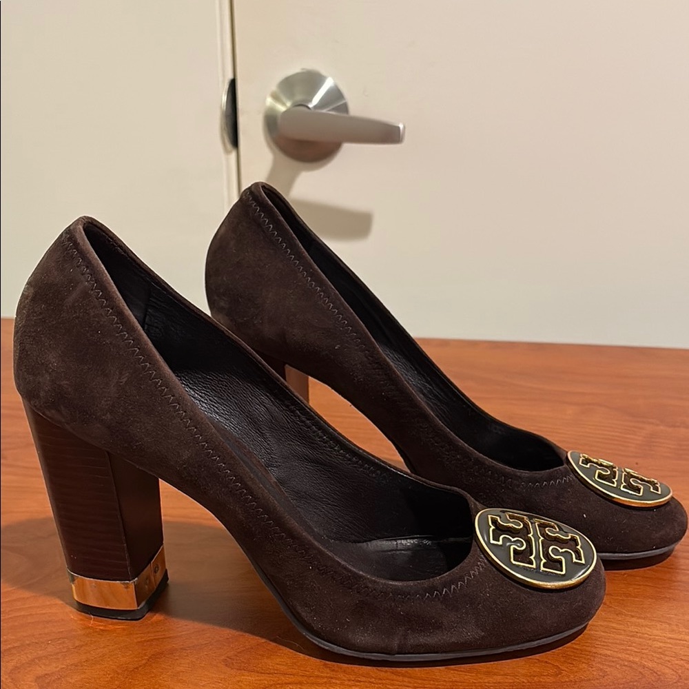 Tory Burch Elegant Brown Block Heel Pumps